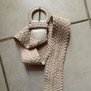 Woven belt